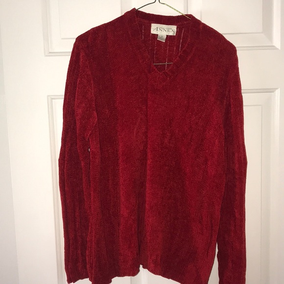 Casual Corner Tops - Women’s Red Sweater Size M Casual Corner Tops - Women’s Red Sweater Size M